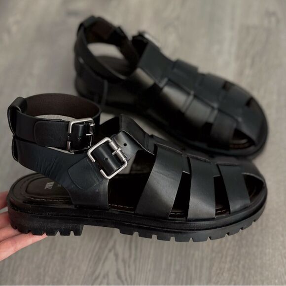 ZARA LUG SOLE LEATHER CAGE SANDALS
BLACK - Picture 1 of 7